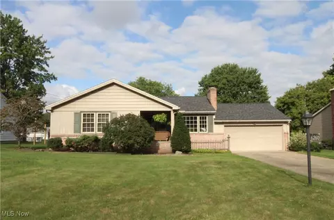 6260 Pawnee Pl, Poland, OH 44514