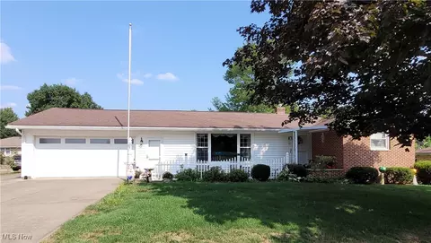 62 Greenwood Ave, Rittman, OH 44270