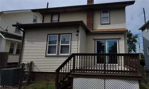 Exterior - 3210 3rd St NW, Canton, OH 44708 photo 6 of 6