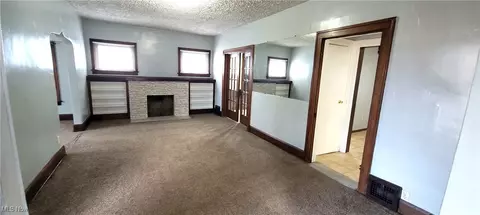 Living - 3210 3rd St NW, Canton, OH 44708 photo 1 of 6
