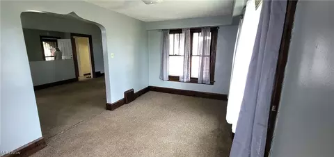 Living - 3210 3rd St NW, Canton, OH 44708 photo 4 of 6