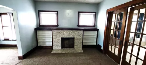 Living - 3210 3rd St NW, Canton, OH 44708 photo 3 of 6
