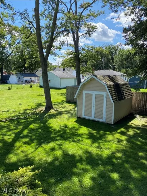 Exterior - 2016 W 15th St, Ashtabula, OH 44004 photo 4 of 4