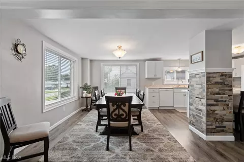 Dining - 1427 Breiding Rd, Akron, OH 44310 photo 1 of 1