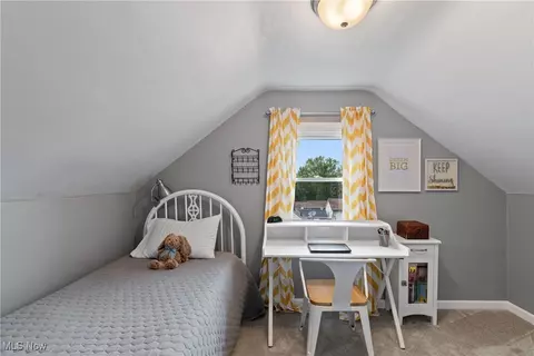 Bedroom - 1427 Breiding Rd, Akron, OH 44310 photo 6 of 7
