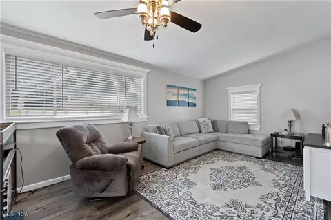 Living - 1427 Breiding Rd, Akron, OH 44310 photo 2 of 2