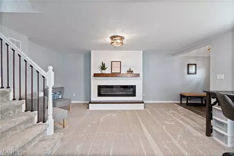 Living - 1427 Breiding Rd, Akron, OH 44310 photo 1 of 2