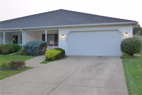6880 Chapel Ln, North Ridgeville, OH 44039