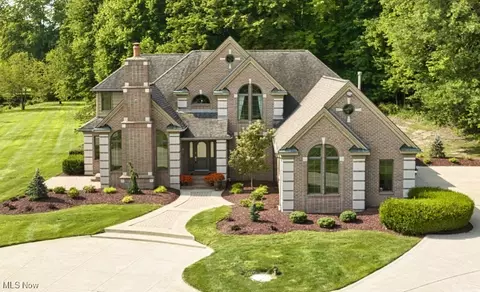 4040 Etter Rd, Mogadore, OH 44260