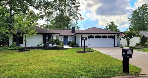 10000 Crows Nest Cv, Aurora, OH 44202