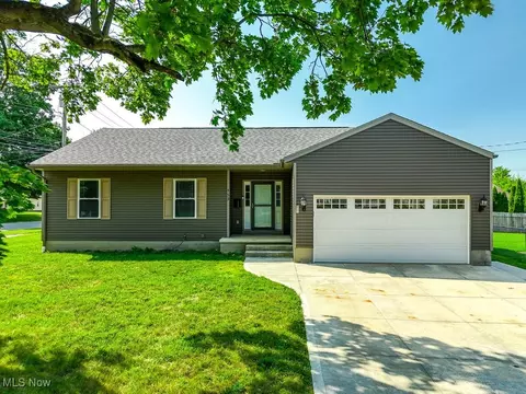 153 Pine St, Wadsworth, OH 44281