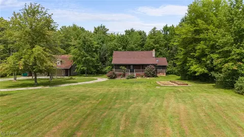 5181 Riverdale Rd, Rock Creek, OH 44084