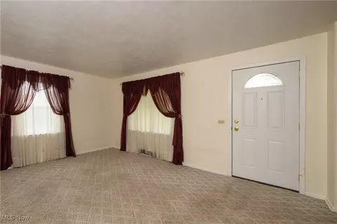 Living - 168 Anna Ave NW, Canton, OH 44708 photo 4 of 4