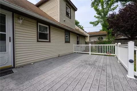 Exterior - 168 Anna Ave NW, Canton, OH 44708 photo 3 of 8