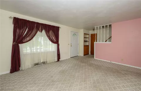 Living - 168 Anna Ave NW, Canton, OH 44708 photo 3 of 4