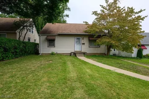 168 Anna Ave NW, Canton, OH 44708