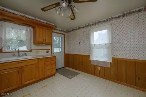 Kitchen - 168 Anna Ave NW, Canton, OH 44708 photo 4 of 4
