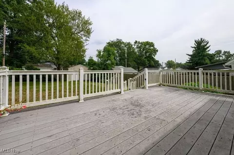 Exterior - 168 Anna Ave NW, Canton, OH 44708 photo 4 of 8
