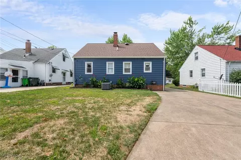 2209 Sunset Dr, Wickliffe, OH 44092 photo 24