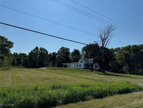 9666 Bayard Rd, Minerva, OH 44657