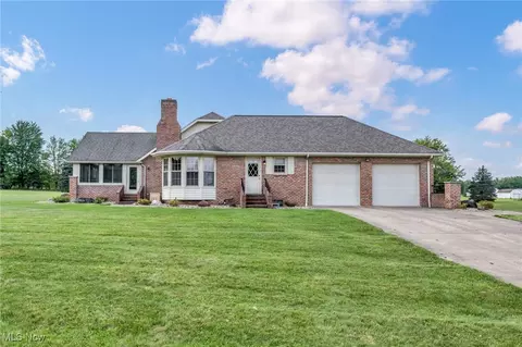 Exterior - 8050 State Route 303, Windham, OH 44288 photo 5 of 10