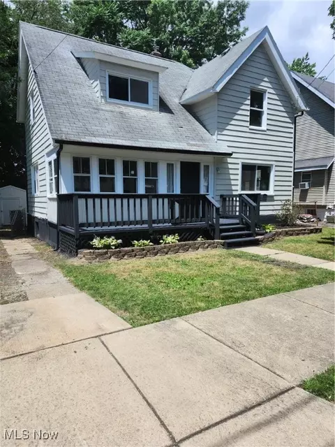 330 Vaniman St, Akron, OH 44305