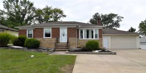 10696 Ridge Rd, North Royalton, OH 44133