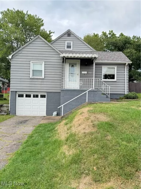 3921 Claremont Pl, Weirton, WV 26062
