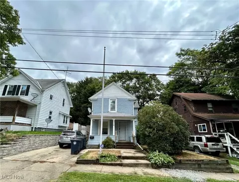 975 Collinwood Ave, Akron, OH 44310 photo 1