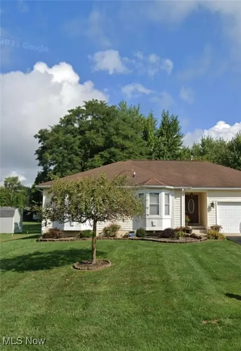 306 Crimson Dr, Campbell, OH 44405