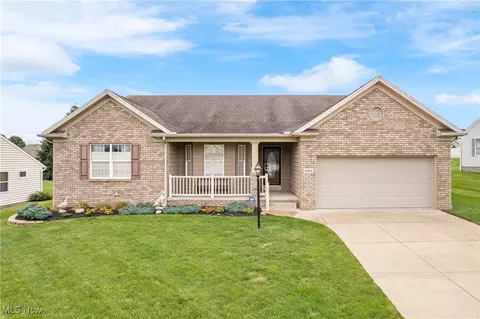 1604 Chidwell St NE, Canton, OH 44714