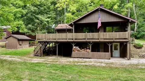 79700 Riggs Hollow Rd, Tippecanoe, OH 44699