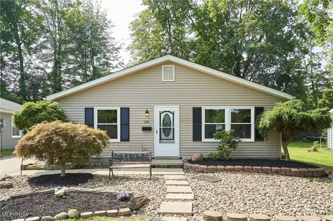 324 Elm St, Geneva, OH 44041