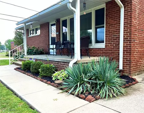 16100 Steinway Blvd, Maple Heights, OH 44137