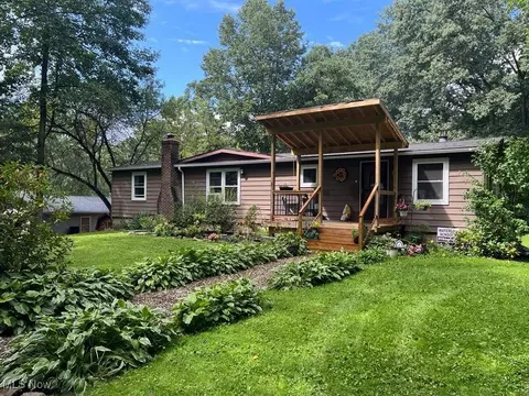 3363 Luli Rd, Mogadore, OH 44260