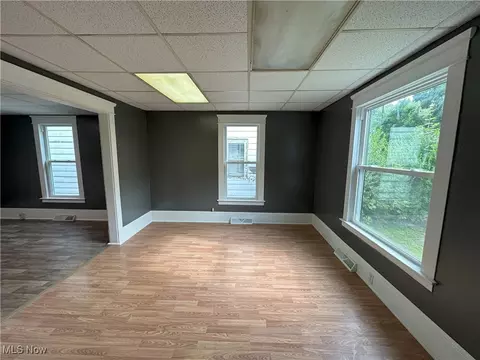 5519 Washington Ave, Ashtabula, OH 44004 photo 7