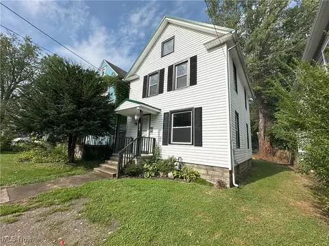 5519 Washington Ave, Ashtabula, OH 44004 photo 2
