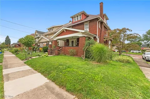 525 Broad Ave NW, Canton, OH 44708 photo 4