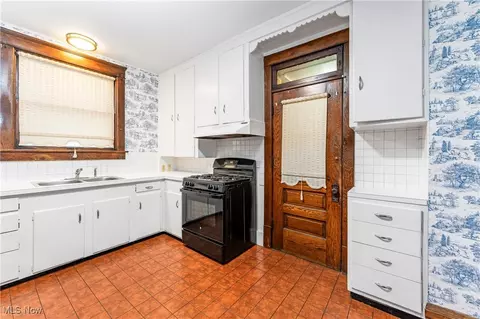 525 Broad Ave NW, Canton, OH 44708 photo 15