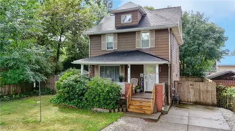1819 Hillside Ter, Akron, OH 44305