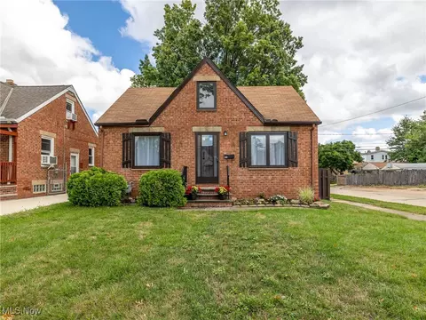 4402 Wood Ave, Parma, OH 44134