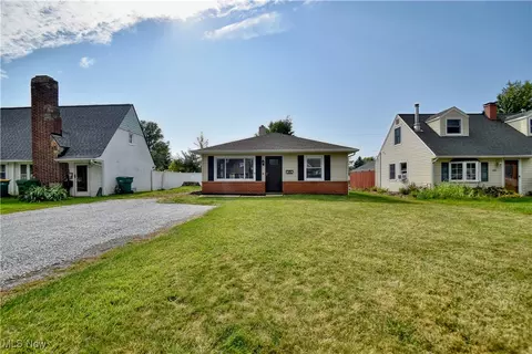4820 Forest Rd, Mentor, OH 44060