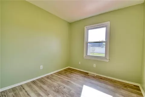 Bedroom - 4820 Forest Rd, Mentor, OH 44060 photo 6 of 8