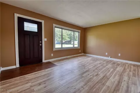 Living - 4820 Forest Rd, Mentor, OH 44060 photo 5 of 5