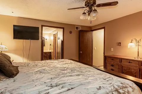 210 Heritage Dr, Beloit, OH 44609 photo 33