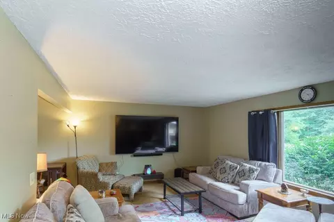 210 Heritage Dr, Beloit, OH 44609 photo 15