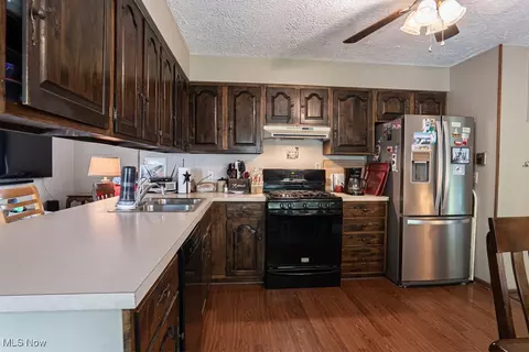 210 Heritage Dr, Beloit, OH 44609 photo 29