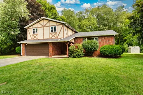 210 Heritage Dr, Beloit, OH 44609 photo 43
