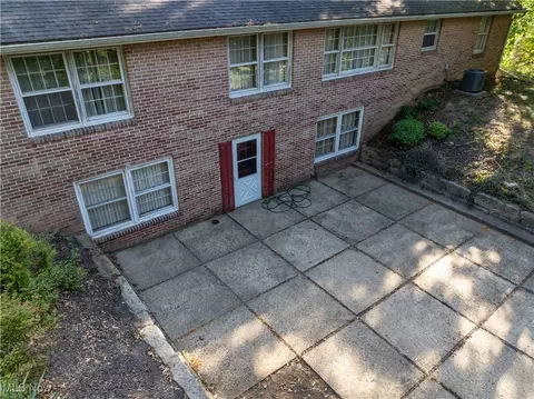 1221 E 3rd St, Dover, OH 44622 photo 8