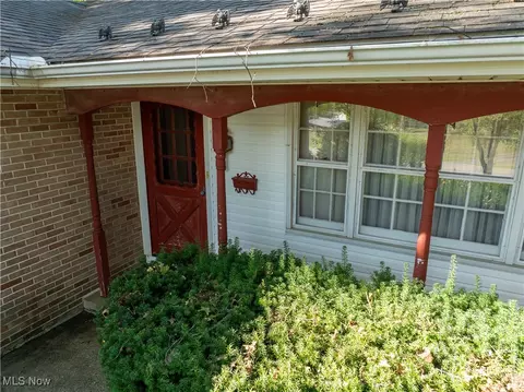 1221 E 3rd St, Dover, OH 44622 photo 5